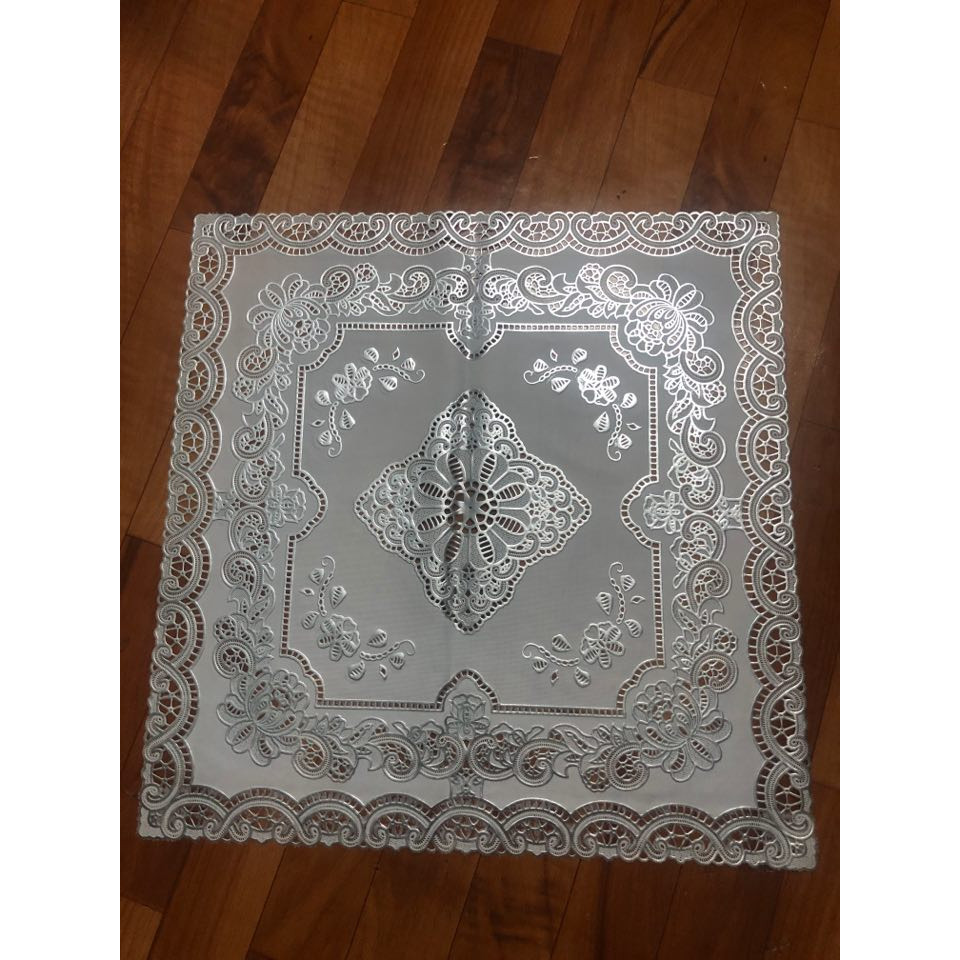 Khăn trải bàn vuông 50x50cm ren hoa cao cấp