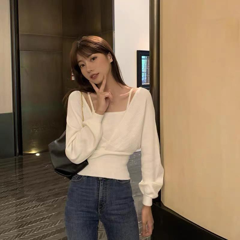 MS349 Áo len nữ 2 dây cánh dơi sang trọng
