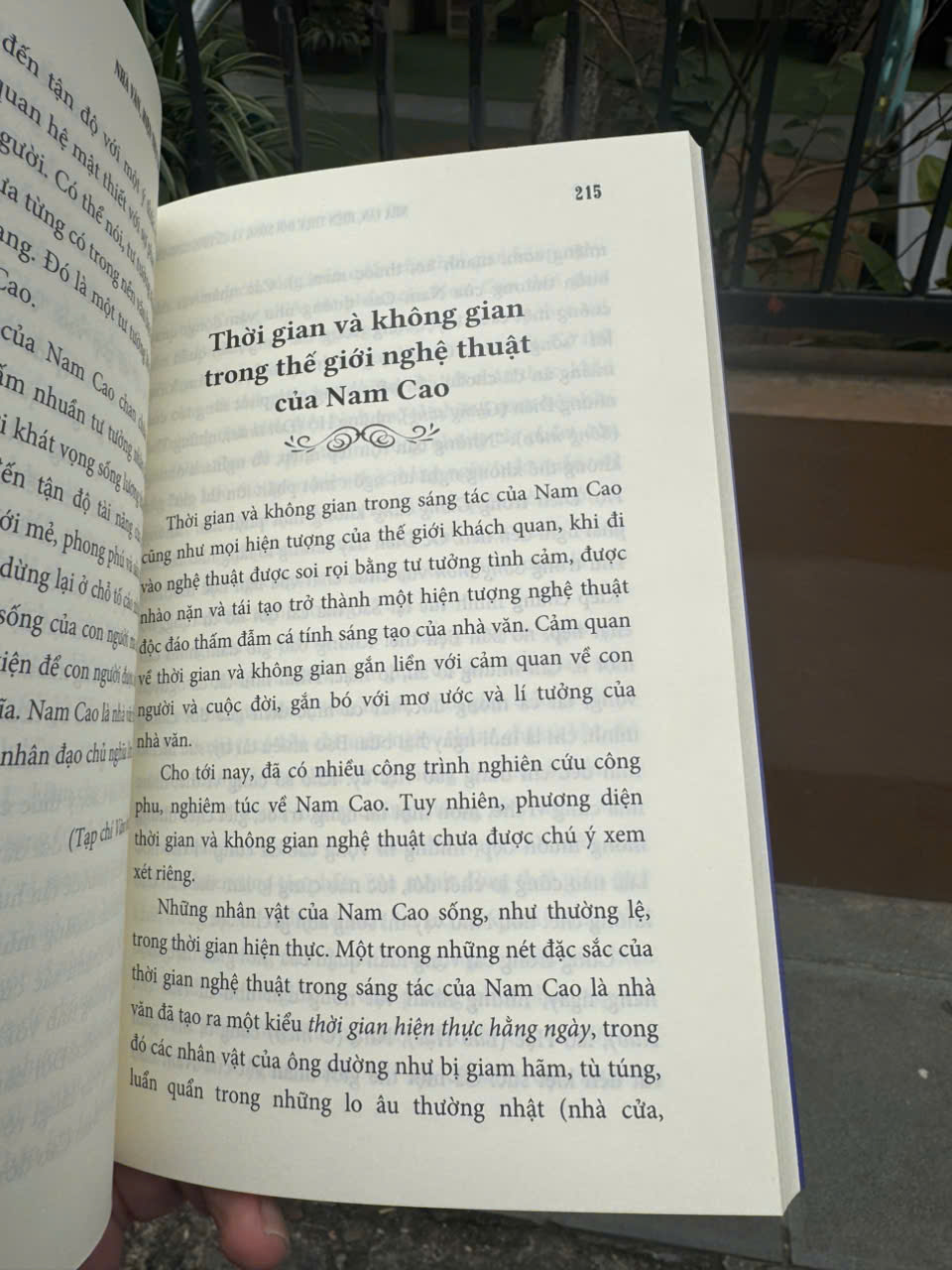 (Bìa cứng) NHÀ VĂN, HIỆN THỰC ĐỜI SỐNG VÀ CÁ TÍNH SÁNG TẠO - GS.TS.NGND. Trần Đăng Suyền - NXB Đại Học Sư Phạm