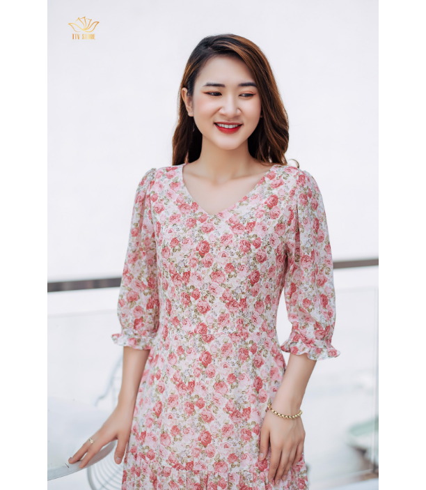 Đầm Maxi thiết kế trung niên Cổ tim tay lỡ Hồng hoa TTV1031