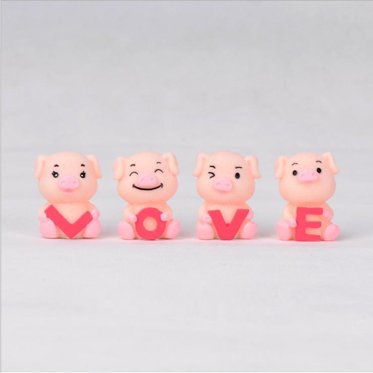 KHO-HN * Bộ lợn hồng ôm chữ LOVE dễ thương cho các bạn trang trí tiểu cảnh, terrarium, DIY