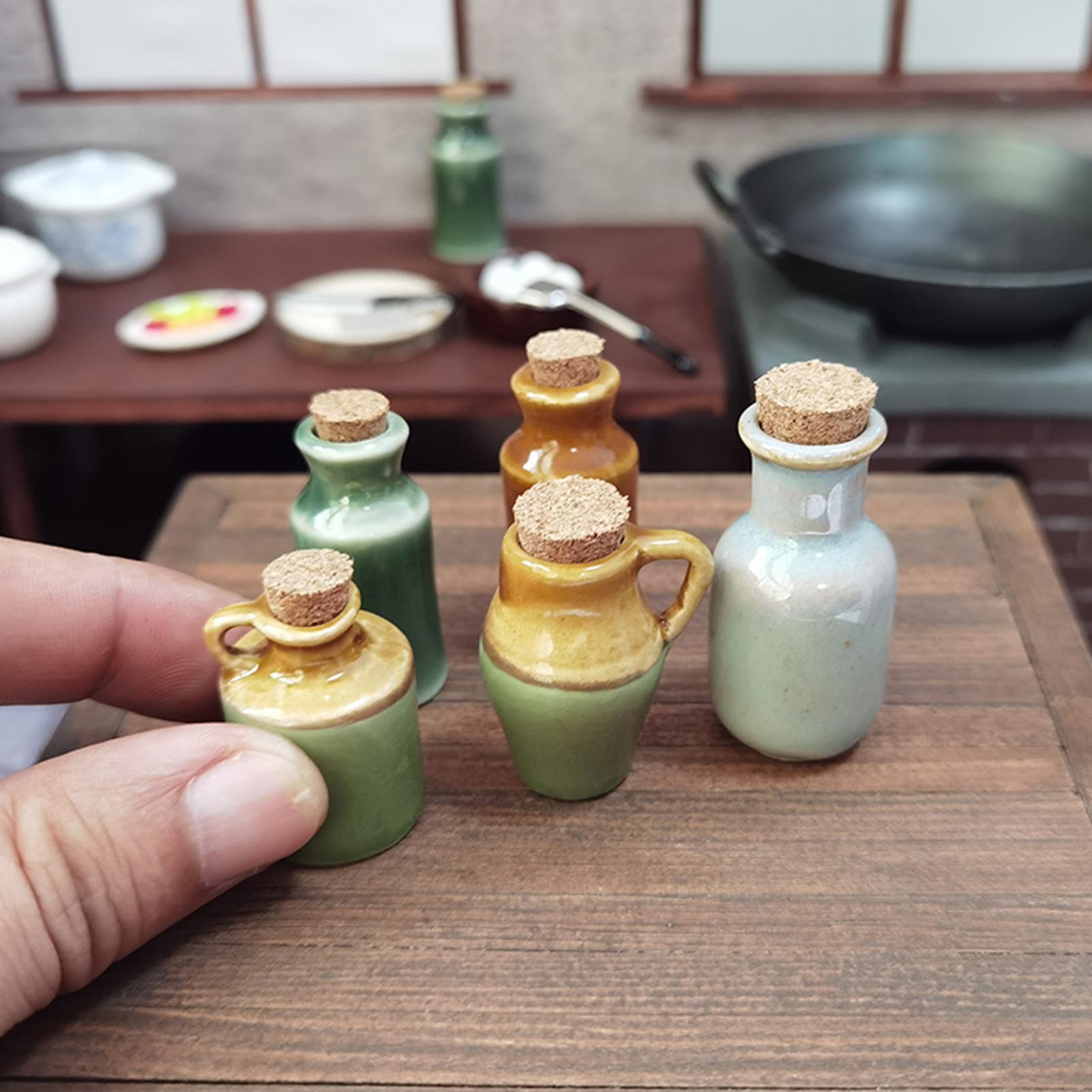 1/12 Dolls House Miniature Ceramics Pots Seasoning Jar 3.6cm