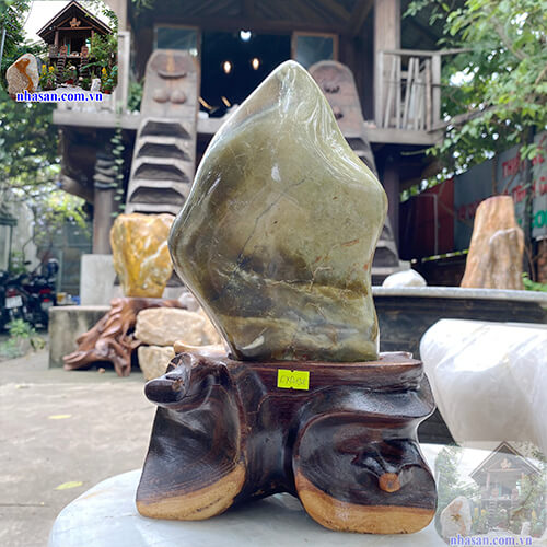 Trụ đá canxedon đánh bóng tuyệt đẹp món quà của thiên nhiên giúp ổn định tâm trạng và tình cảm CXD132 trọng lượng 5.6 Kg