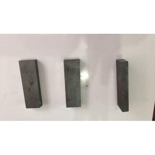 Nam châm hình chữ nhật Ferrite 150x30x25mm