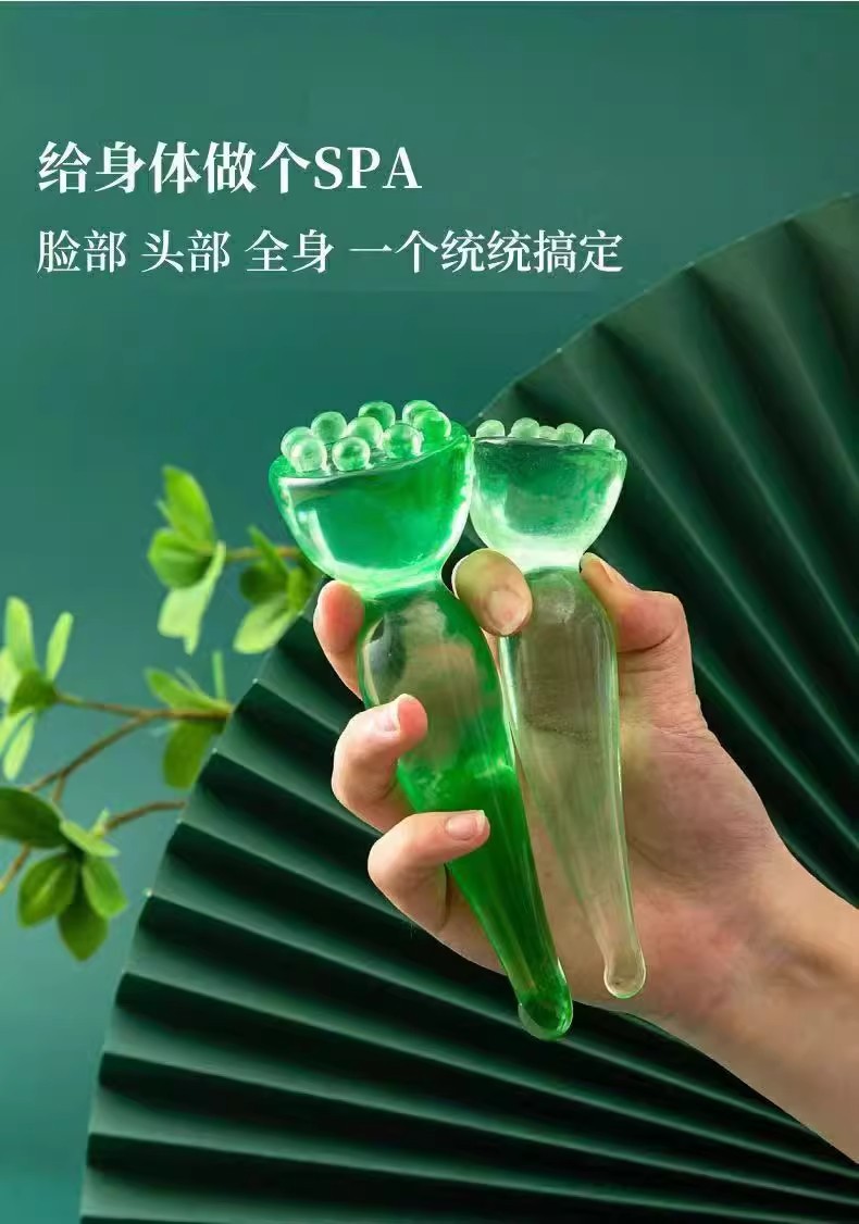 Dụng Cụ Massage Bằng Nhựa Hình Đài Sen 9 Đầu Bi Dài 13Cm