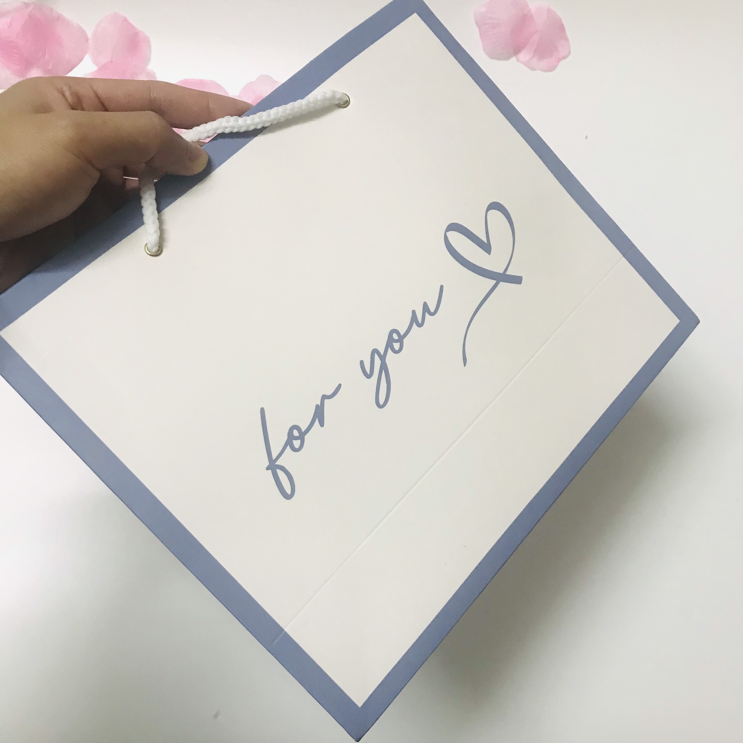 (24*19*8 cm) Hộp Quà For You tặng Sinh Nhật, Lễ Valentine Hộp Quà Sang Trọng Đầy Đủ Phụ Kiện