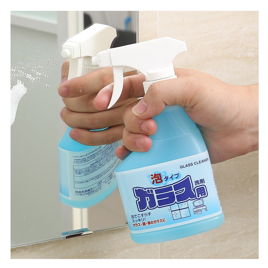Combo Cây Lau Kính Cán Dài + Chai Xịt Vệ Sinh Kính Rocket Kobini Nhật Bản