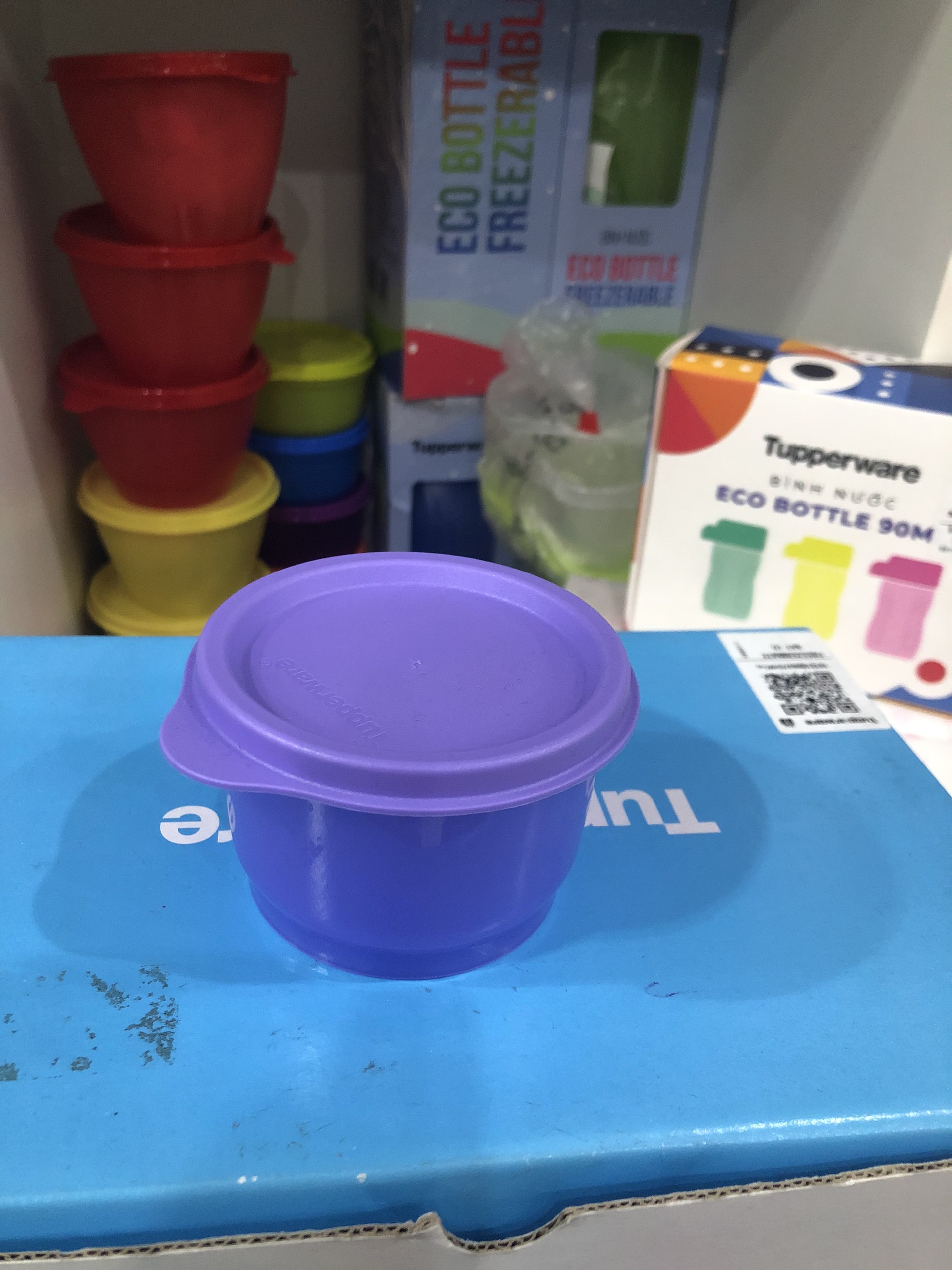 Bộ hộp đựng thực phẩm ăn dặm cho bé Tupperware Mini Cutie 8 hộp - nhựa nguyên sinh an toàn cho bé