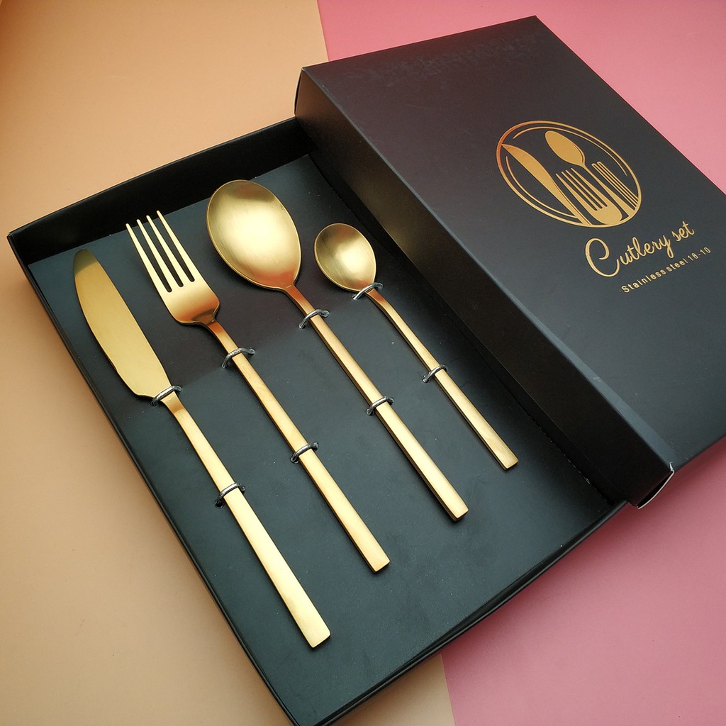 Sét 4 dụng cụ bàn ăn gồm dao, dĩa, muỗng ăn cho gia đình, nhà hàng bằng inox mạ màu phong cách châu Âu sang trọng hiện đại
