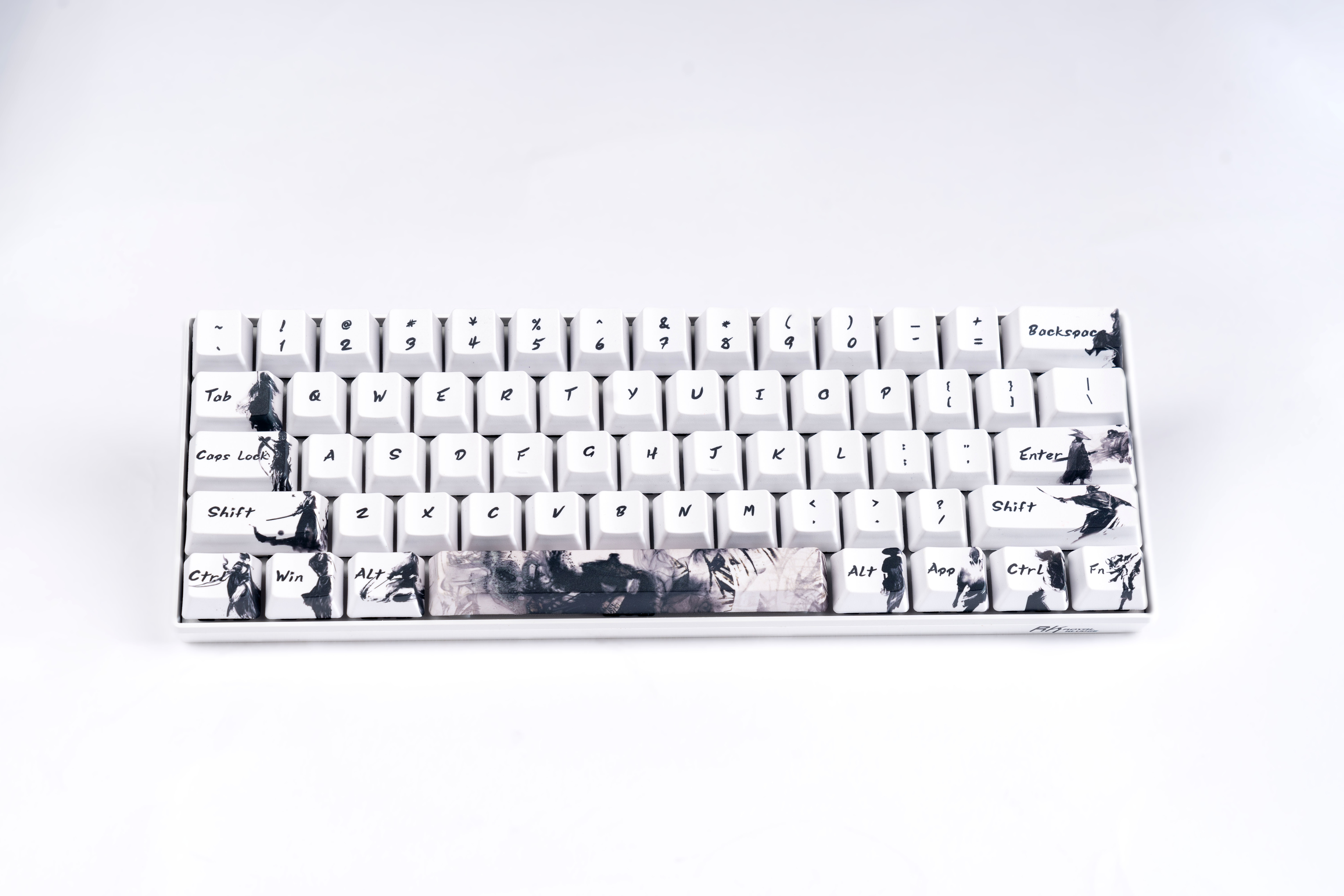 Keycap  PBT dành cho Bàn phím cơ không dây RK61 – Chính hãng Royal Kludge. 61 phím, Hoạ tiết Kiếm Khách, công nghệ in Dye–sub, bền đẹp. OEM Profile.