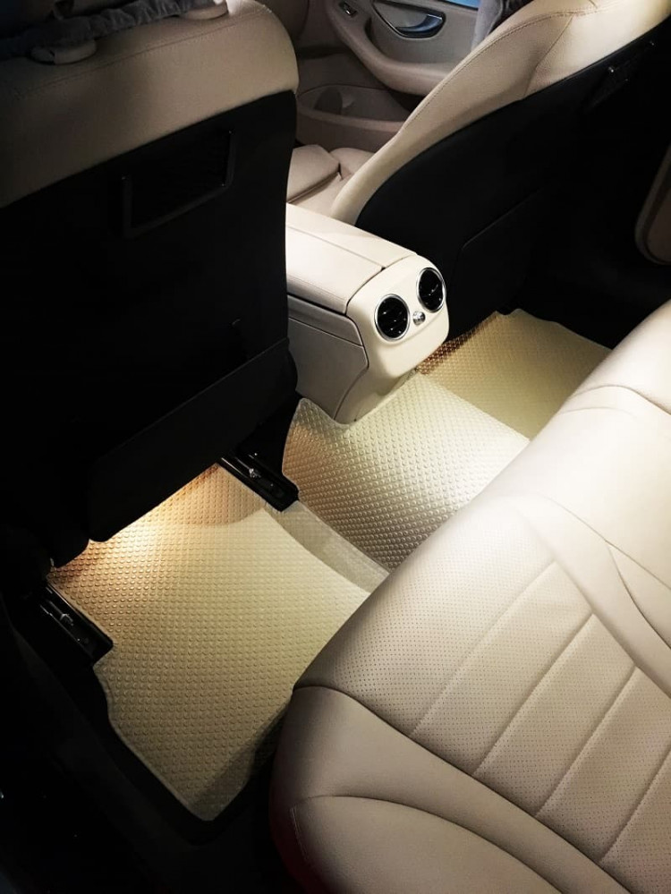 Thảm lót sàn ô tô Mercedes C Class W205 thương hiệu KATA chính hãng.