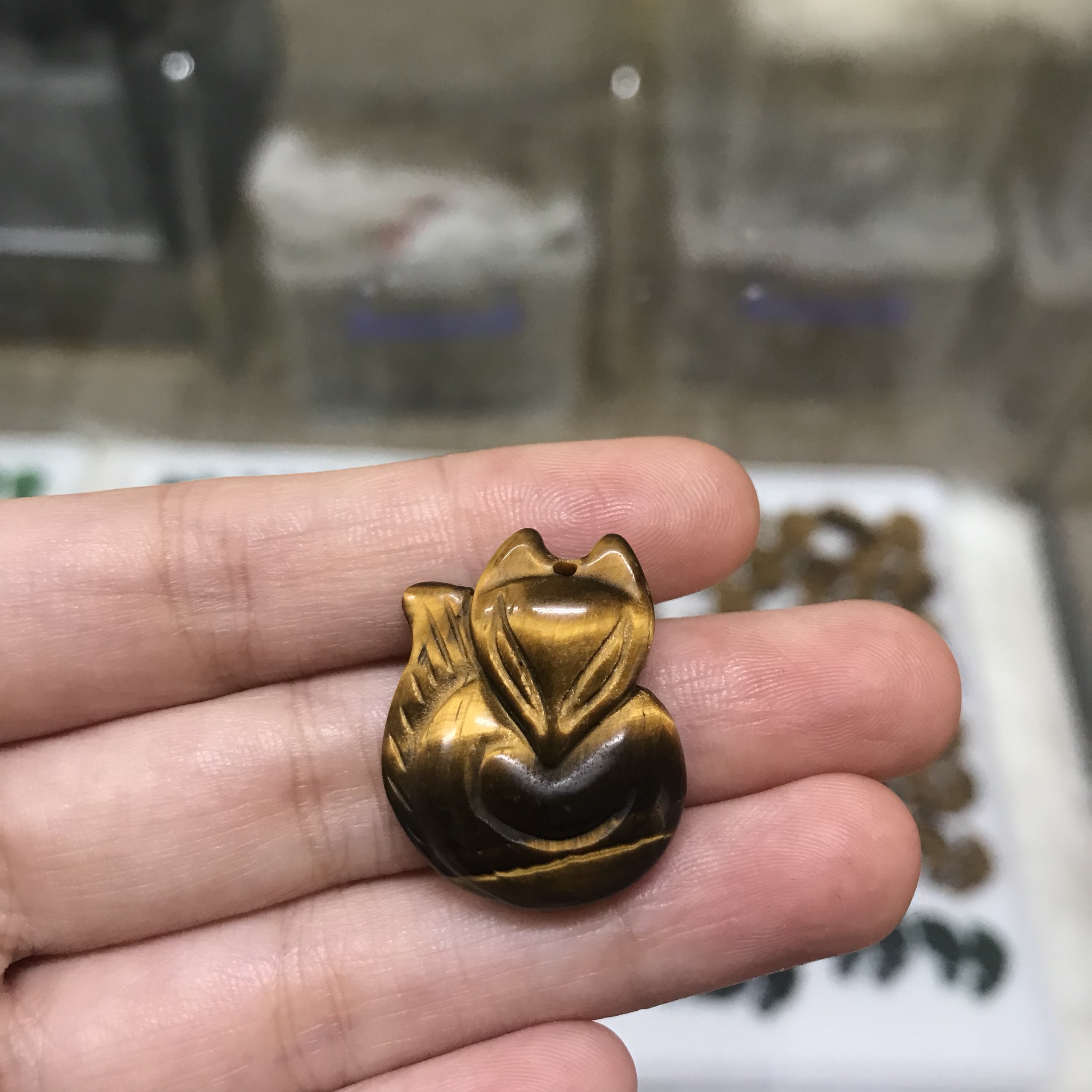 Mặt dây Hồ Ly mắt hổ nâu