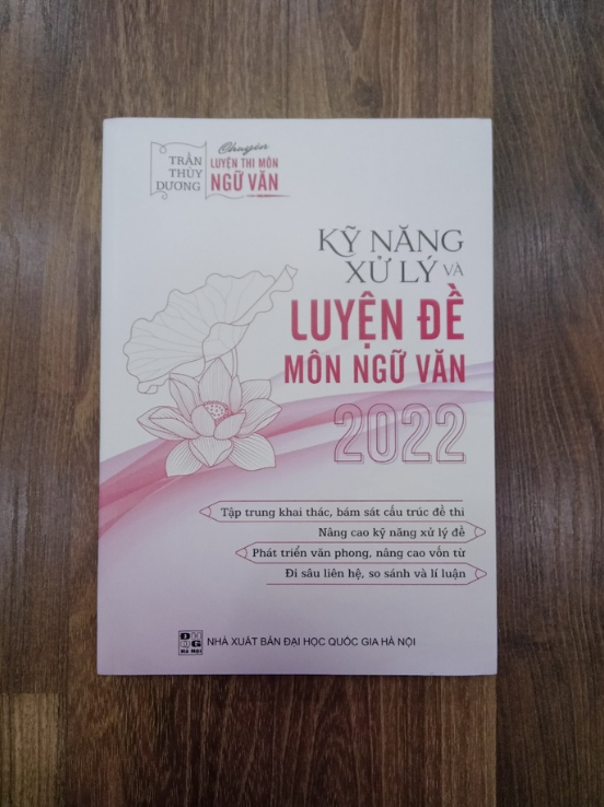 Sách - Kỹ năng xử lý và Luyện đề Môn Ngữ văn 2022