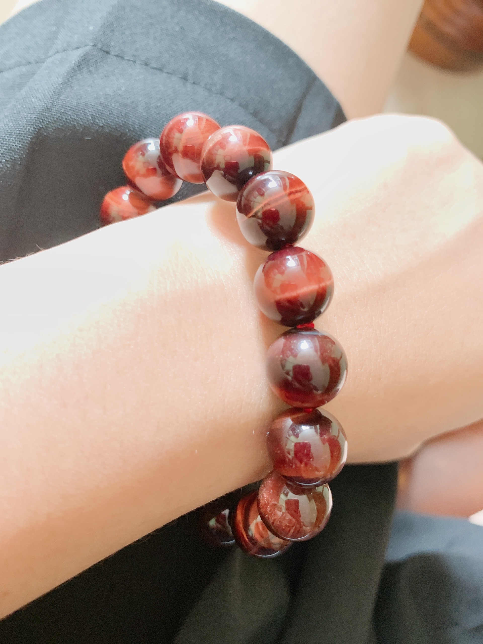 Vòng Tay Đá Phong thủy Mắt Hổ Đỏ 8 Ly