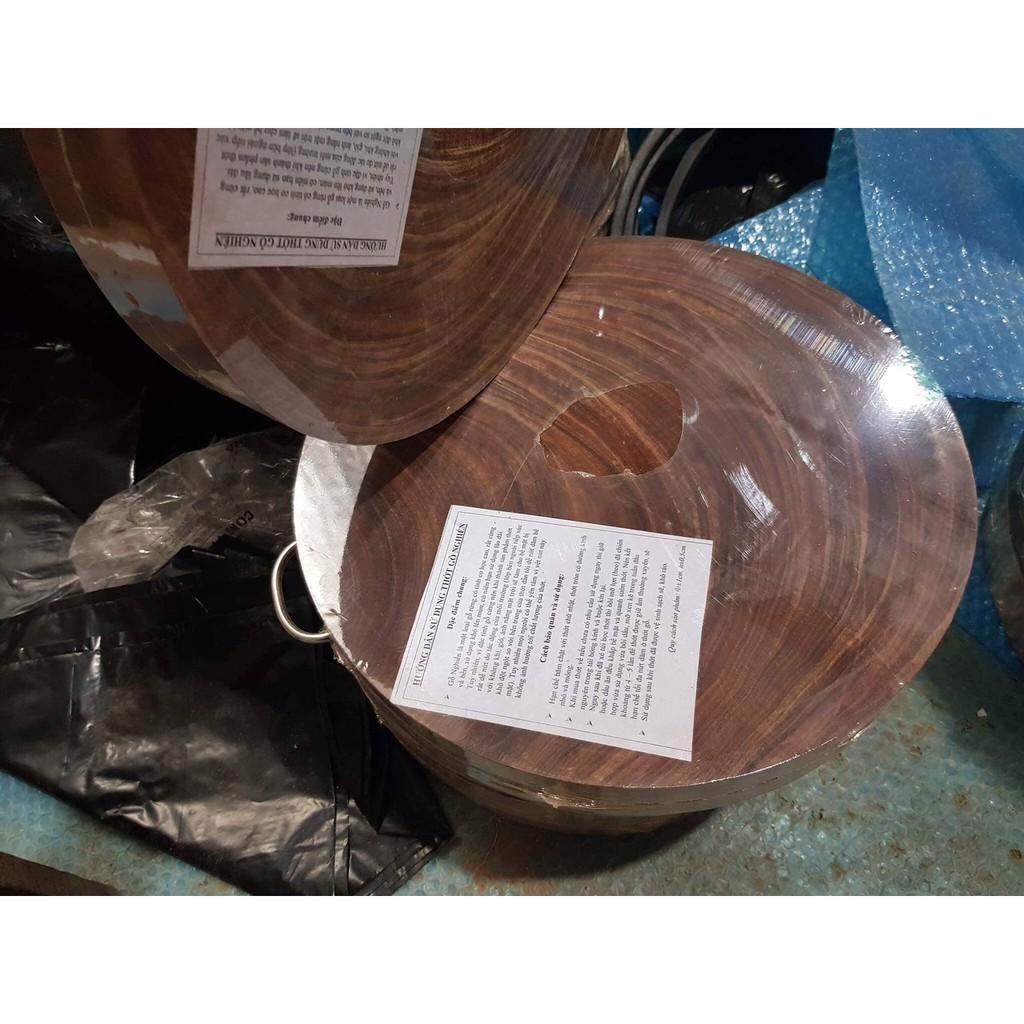 Thớt gỗ nghiến tây bắc đường kính 30cm dày 5cm