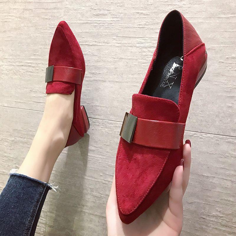 The new Korean suede shoes in spring, ins, wear black vintage British shoes with pointed heels