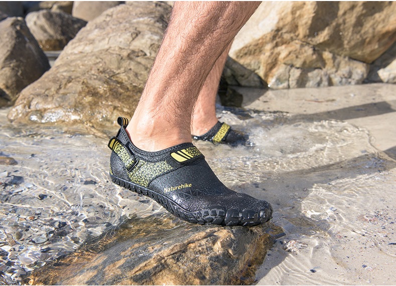Giày đi biển, giày lội nước NatureHike NH20FS022