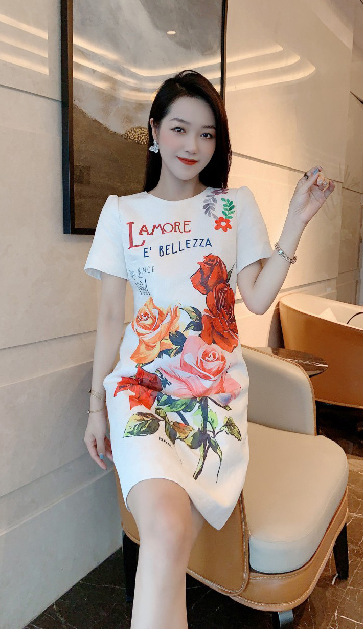 Đầm suông in hoa hồng trẻ trung D065 - Lady Fashion