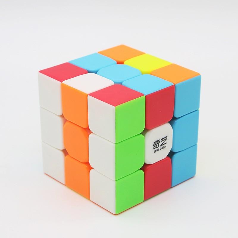 Rubik 3x3 Giúp Thông Minh Hơn - Xoay Mượt , Lõi Cứng Cáp, Bền  - Rubic 3 Tầng vỉ có kèm rubik trái tim