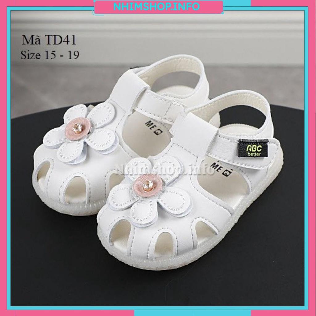 Dép tập đi - Sandal bé gái 6 đến 18 tháng TD41 da mềm họa tiết hoa xinh xắn quai dán tiện dụng đế ma sát và độ bám cao