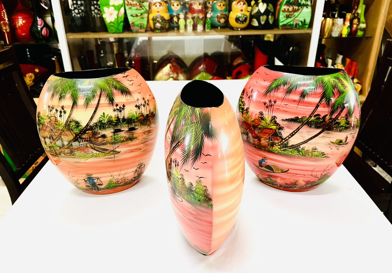 Bình Sơn Mài dẹp Cao Cấp Thanh Bình Lê size 30x25x12 thích hợp cắm hoa, trang trí, làm quà tặng,...