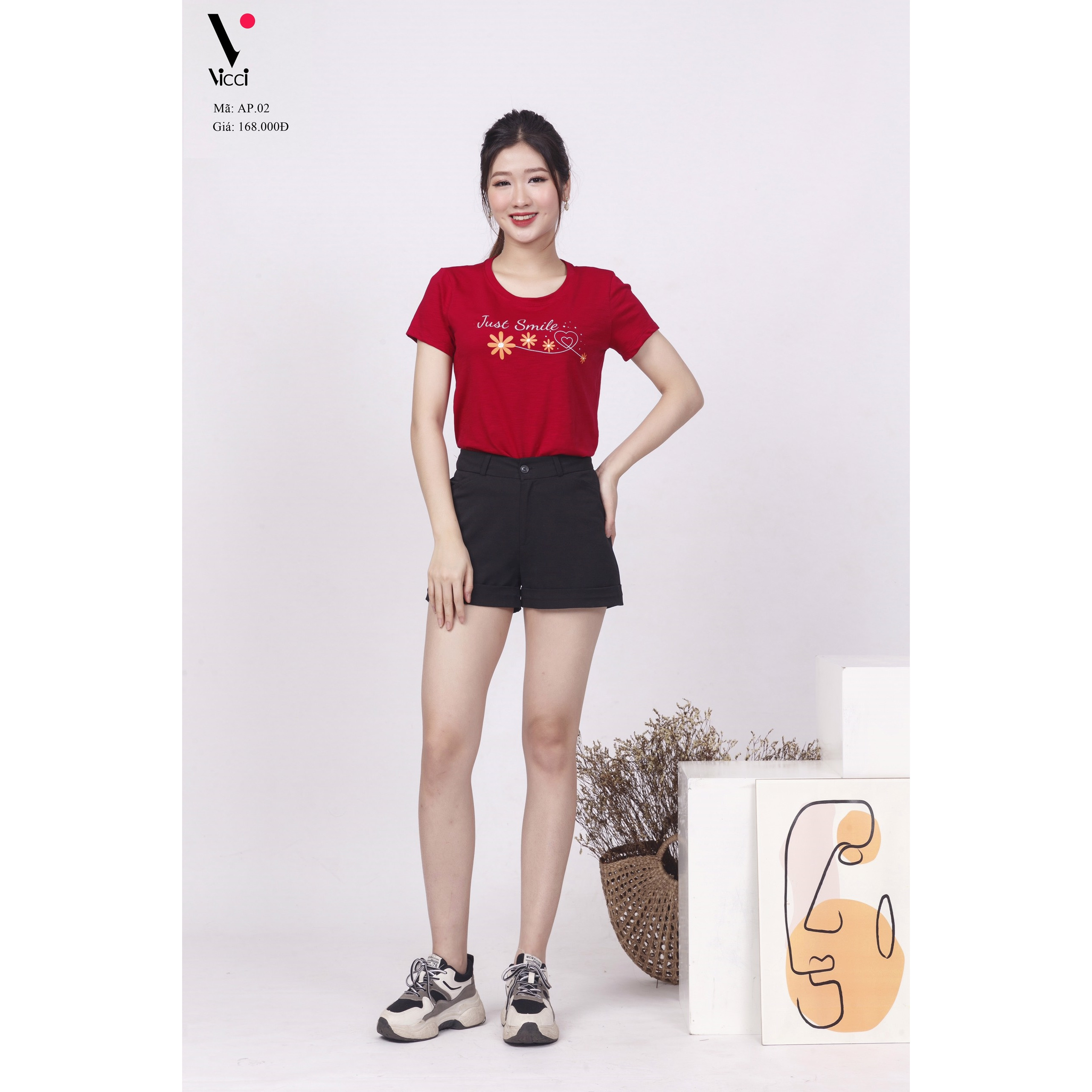 Áo phông, áo thun nữ  cộc tay Vicci AP.01.3 chất liệu cotton vân gỗ in chữ Smile