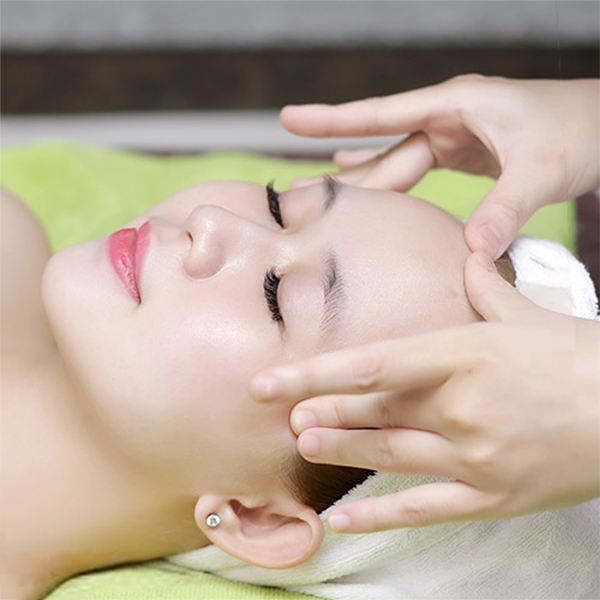 Voucher 14 Bước Trắng Sáng Da, Sạch Mụn, Mịn Màng Điều Trị Mụn Cao Cấp  Tại Ellis Spa