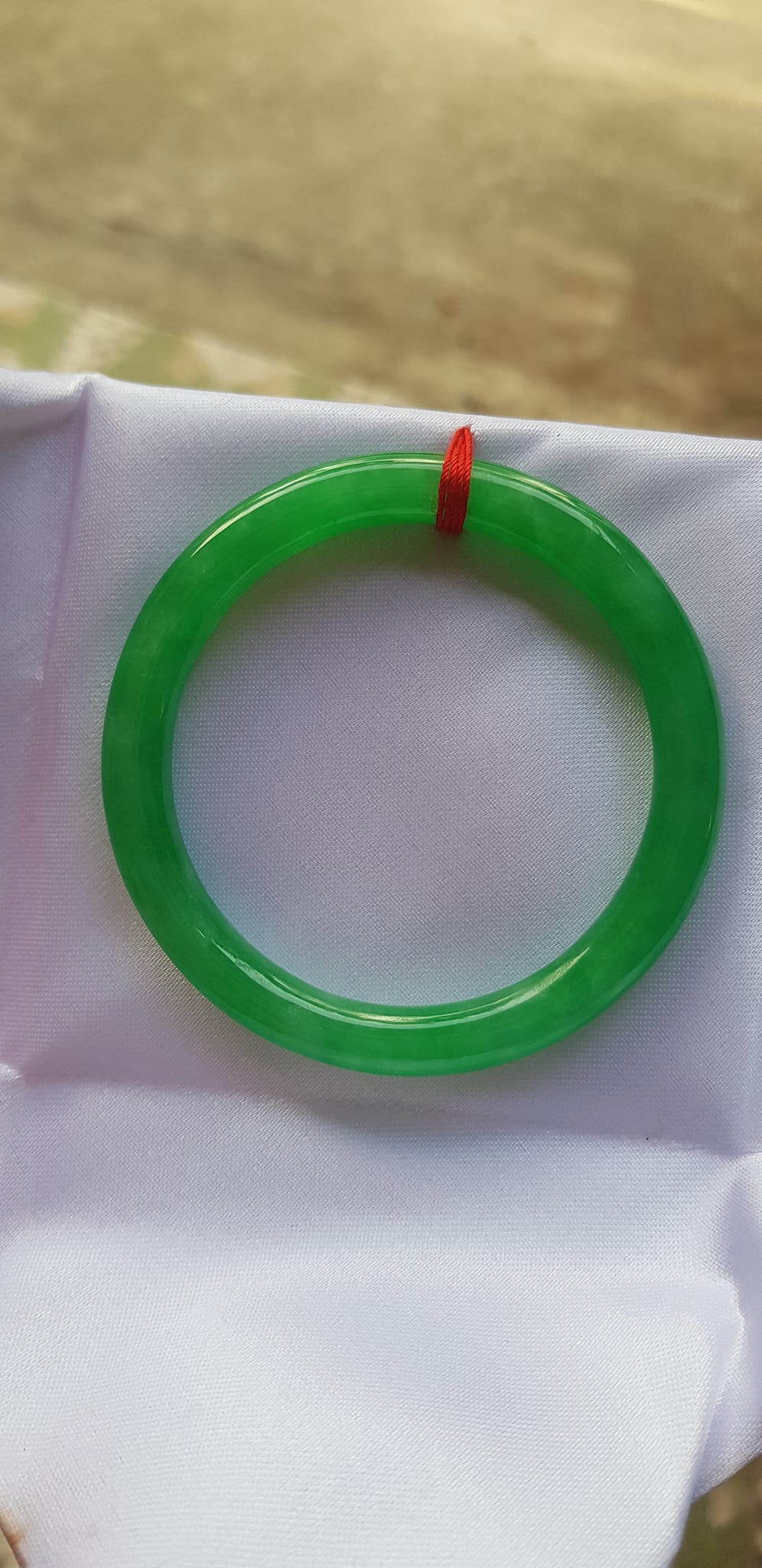 Vòng tay nữ đá cẩm thạch Đậu Đẹp I 50mm x cọng 7mm Vòng màu xanh lá tươi bóng đẹp hợp mệnh Mộc mệnh Hỏa mệnh thủy Nữ 50kg - 54kg đeo ạ