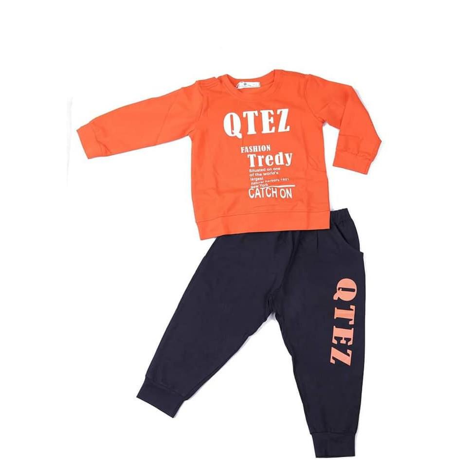 Bộ cotton thu đông bé trai chữ Qtez size 3-10T, cho bạn 12-30kg. Chất cotton dày dặn, đanh tay. Hình đính chắc chắn