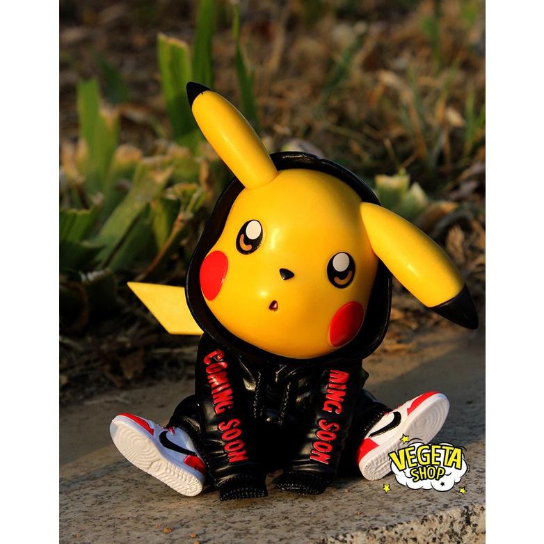 Mô hình Pikachu - Pikachu mặc áo Hoodie phong cách thời trang ngồi thời thượng dễ thương - Cao khoảng 12cm