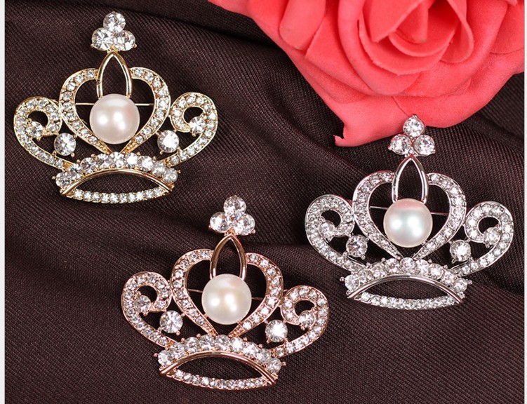 Cài áo nam nữ thời trang hình vương miện đính đá tạo điểm nhấn nổi bật cho trang phục của bạn một style độc lạ