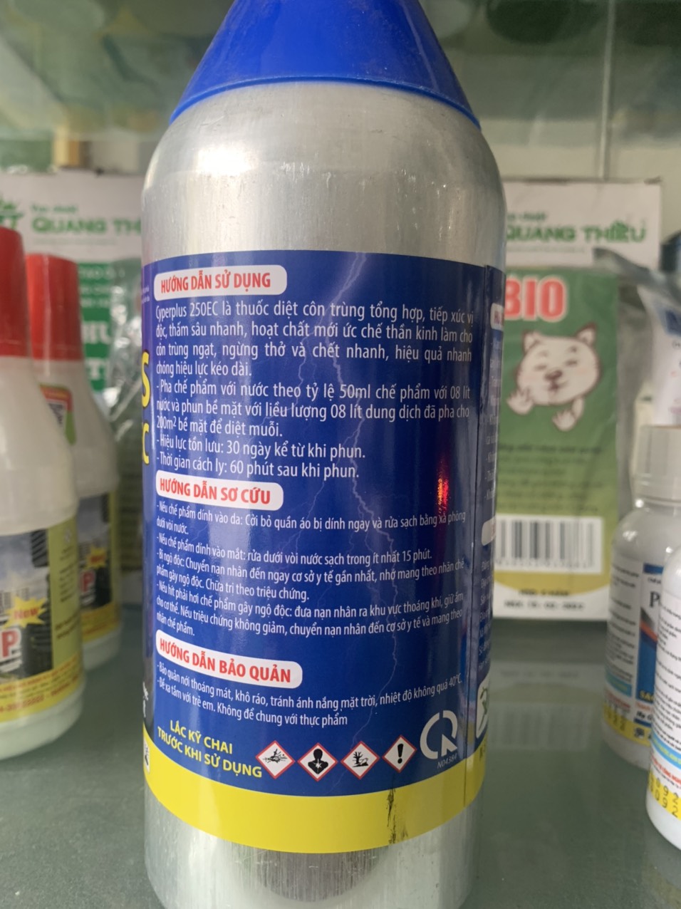 Thuốc Cypado 25 EC phun diệt muỗi, gián, bọ xít muỗi, bọ trĩ... và các côn trùng gây hại.