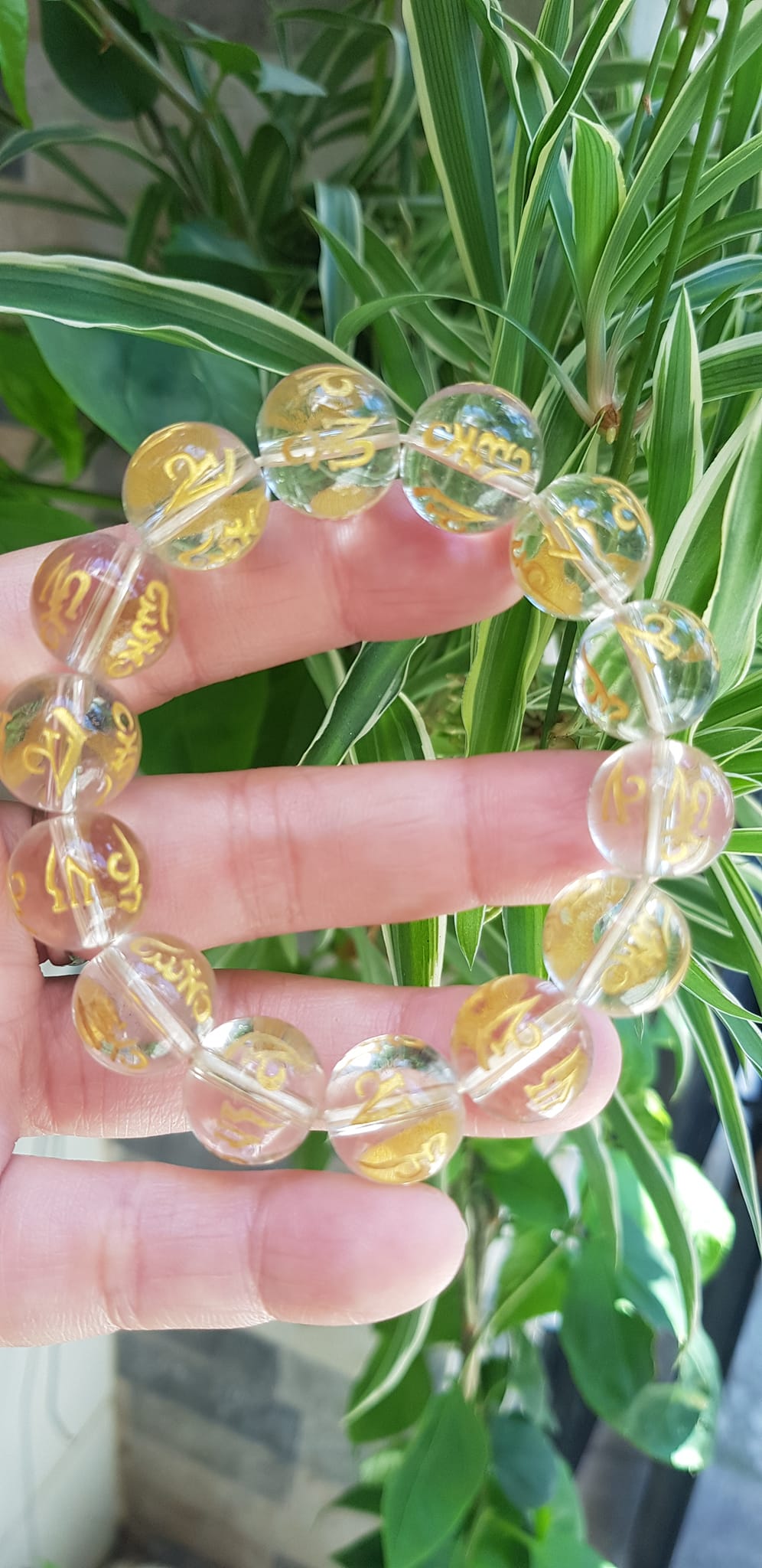Vòng Tay Nam Màu Trắng khắc chữ Vàng sáng đẹp Size 14mm 14 hạt hợp Các Anh mạng Kim mạng Thủy đeo may mắn ạ