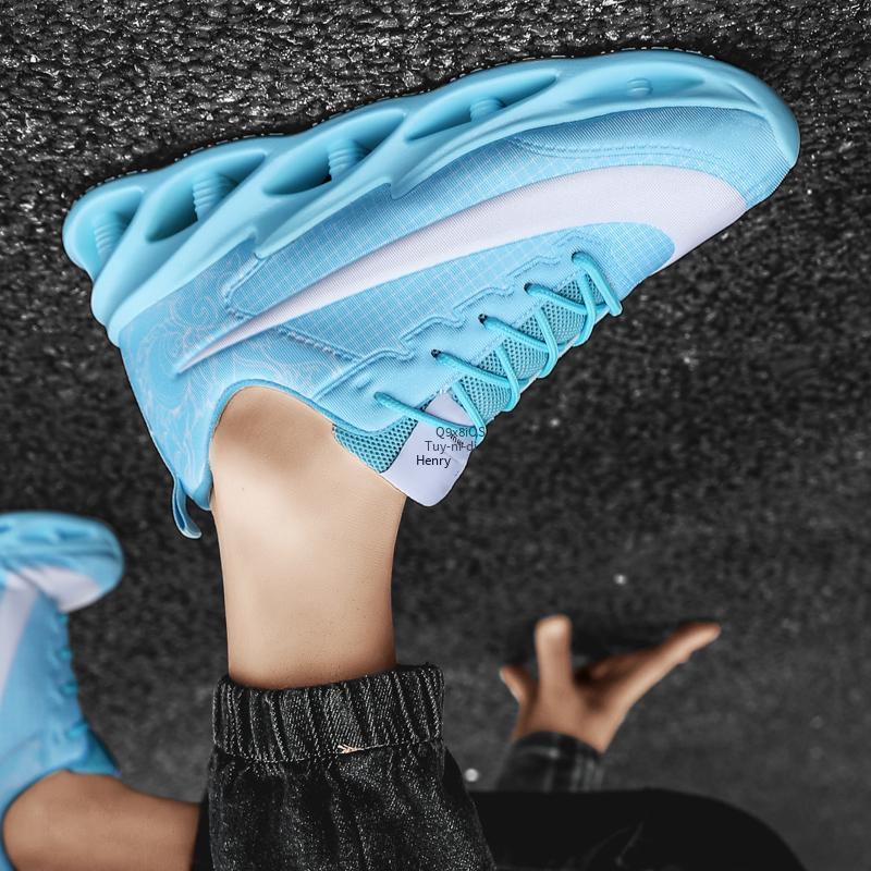 Giao hàng nhanh bố giày chống trượt bán giày đi làm khử mùi giày thể thao lưới giày đỏ