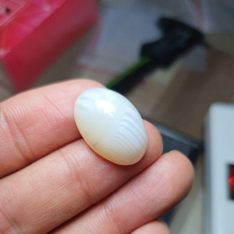 2195- Đá Agate Trắng Có Vân (THIÊN NHIÊN)