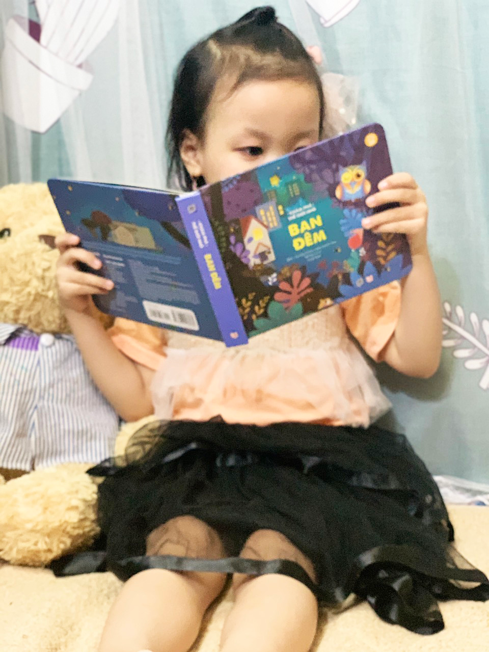 Sách - Khám phá thế giới nhỏ Ban Đêm - Sách 2D tương tác lật mở cho trẻ -NXB Lao Động