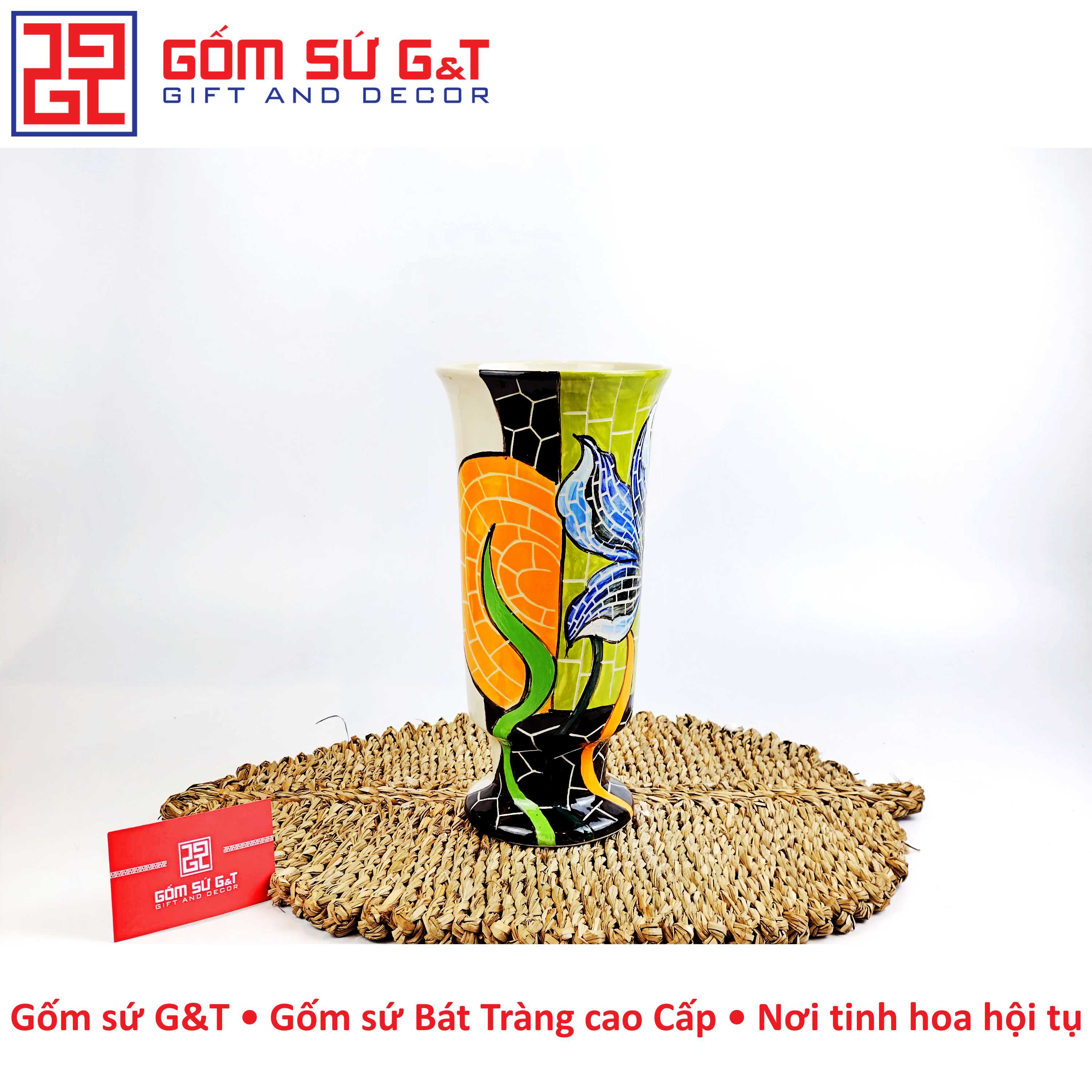 Lọ hoa chân ly thấp khắc sen xanh Gốm Sứ G&T