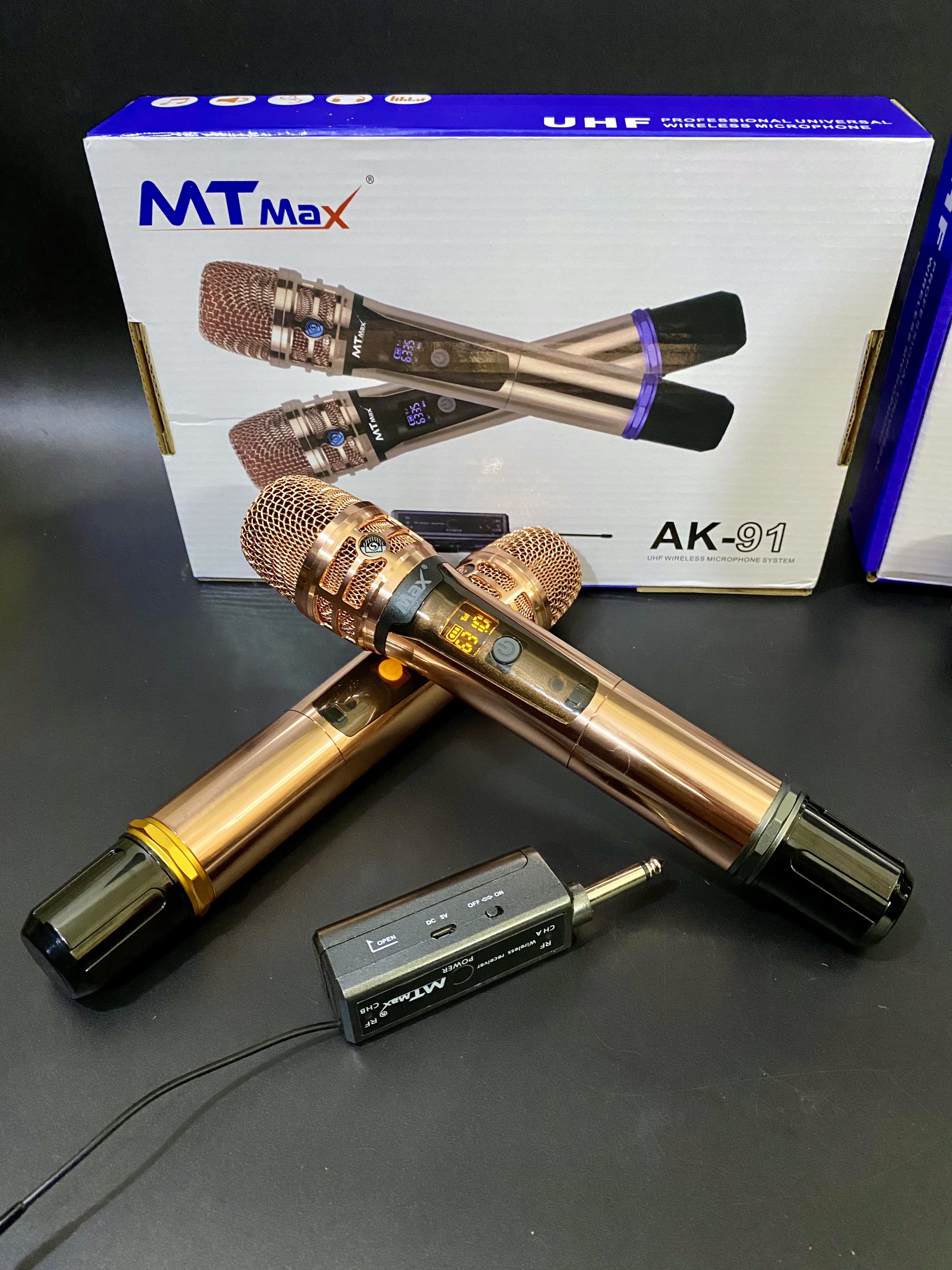 Micro không dây đa năng MTMAX AK91 - Micro không dây giá tốt, sử dụng cho mọi loại thiết bị âm thanh - Micro dành cho loa kéo, loa bluetooth, amply thích hợp karaoke gia đình, sân khấu hội họp tiệc tùng