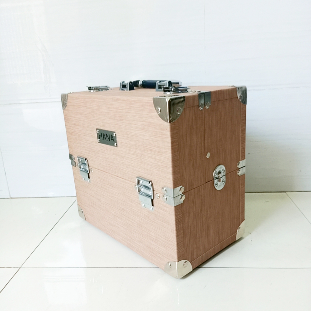 Hàng cao cấp loại 1 - Cốp đa năng Hana size 35x31x20cm chuyên nghiệp có khóa cao cấp bọc góc inox, 3 tầng 6 măm đựng mỹ phẩm, dụng cụ phun xăm, nối mi, đồ nail 