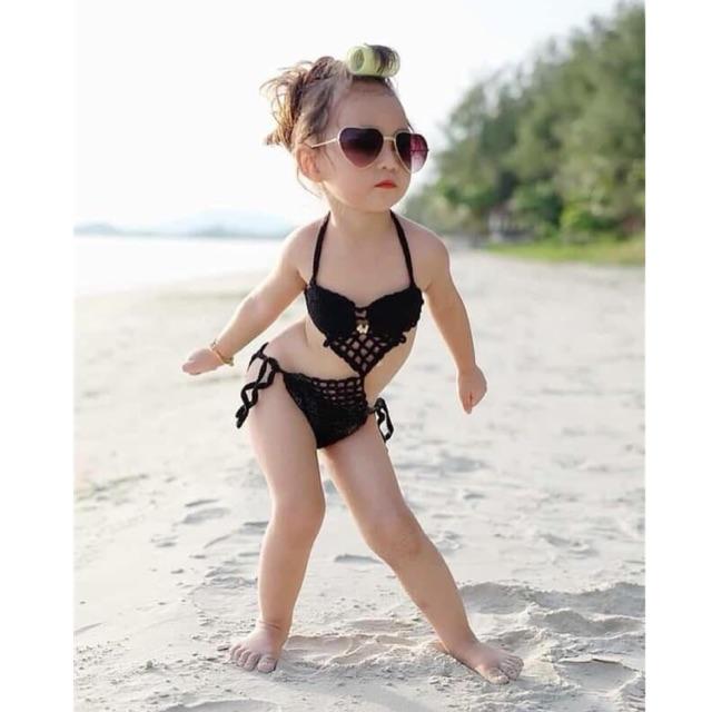 Bikini len móc liền thân siêu cưng cho bé yêu