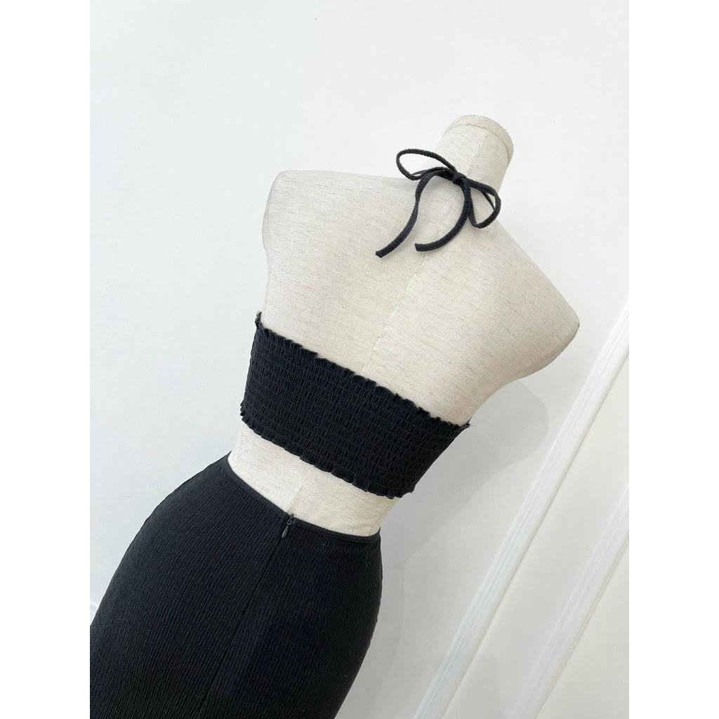Đầm thun body cổ yếm cut out eo