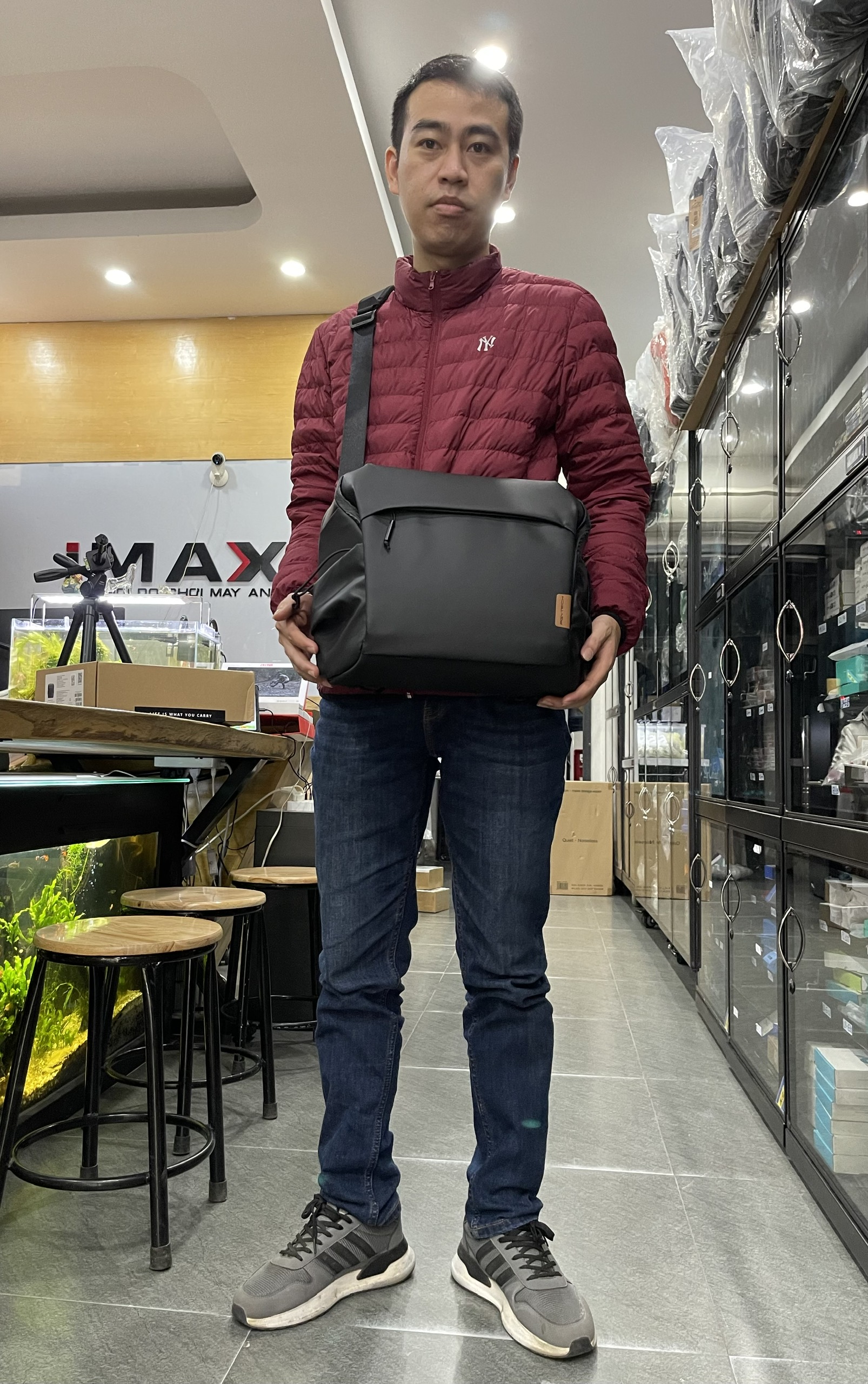 Túi máy ảnh PGYTECH OneGo Shoulder Bag 10L (Obsidian Black) - Hàng chính hãng