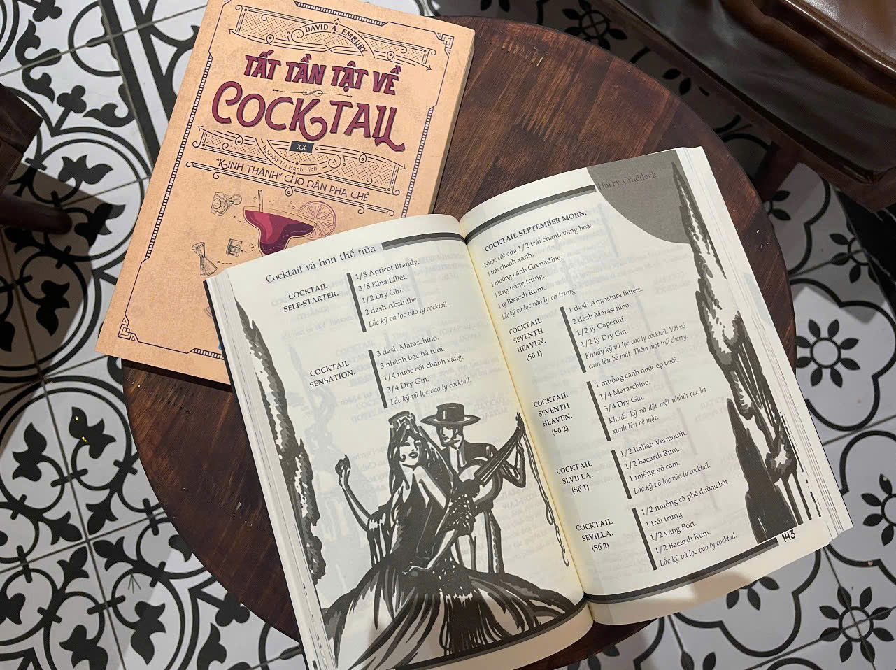 Sách - 750 Công Thức Pha Chế Cocktail Cho Bartender - Coctail Và Hơn Thế Nữa