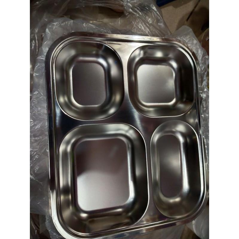 Khay ăn inox 4 ngăn rẻ