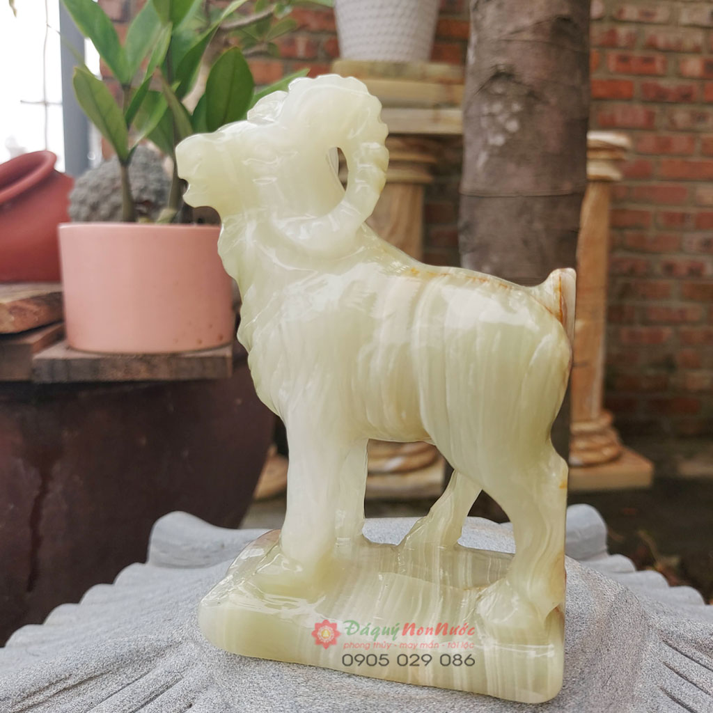 Tượng dê 12 con giáp phong thủy đá ngọc Pakistan 12cm - đá Non Nước
