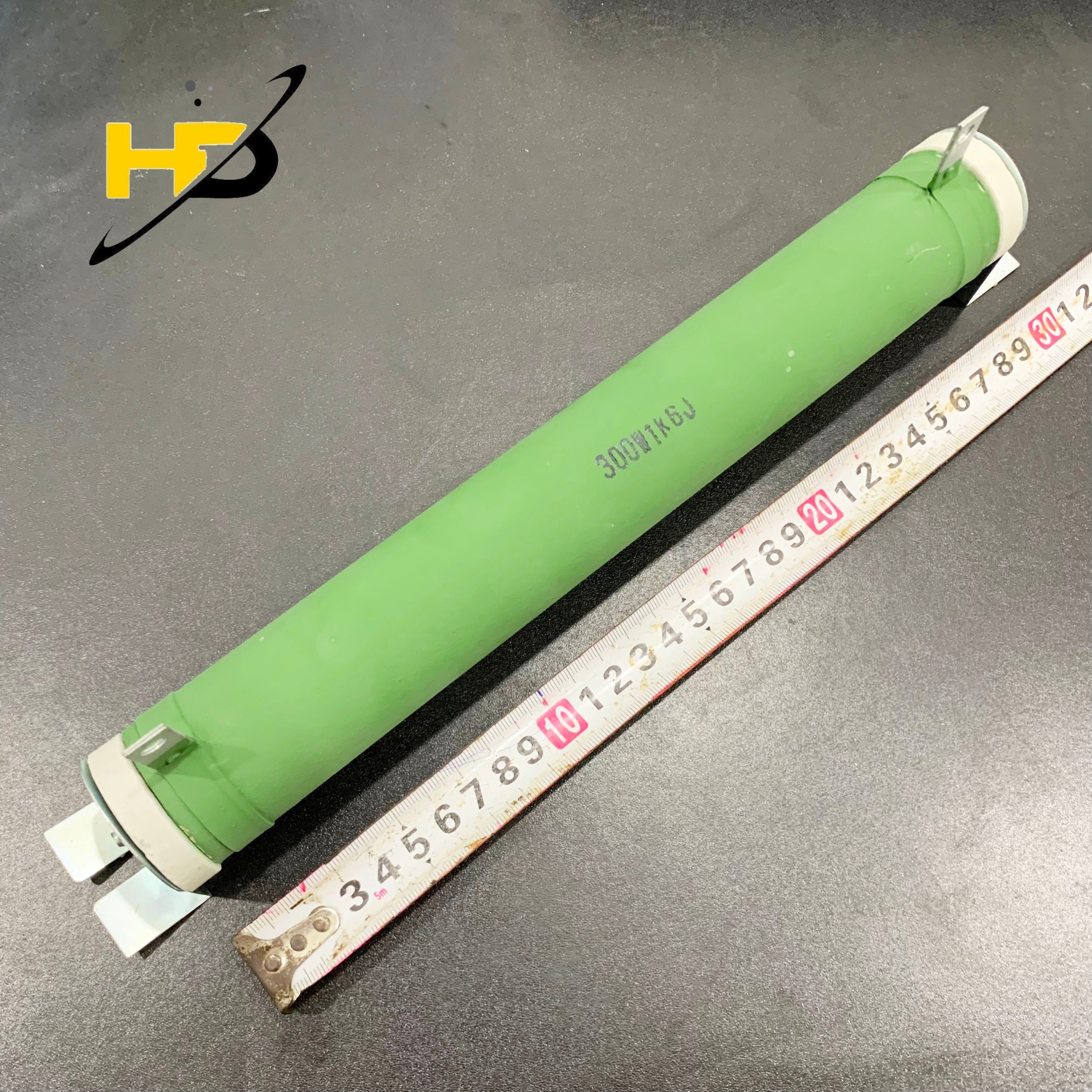 Điện Trở Xả Vỏ Sứ 1K6J 300W , Trở Sứ Xanh Dùng Trong Biến Tần Điều Khiển Động Cơ