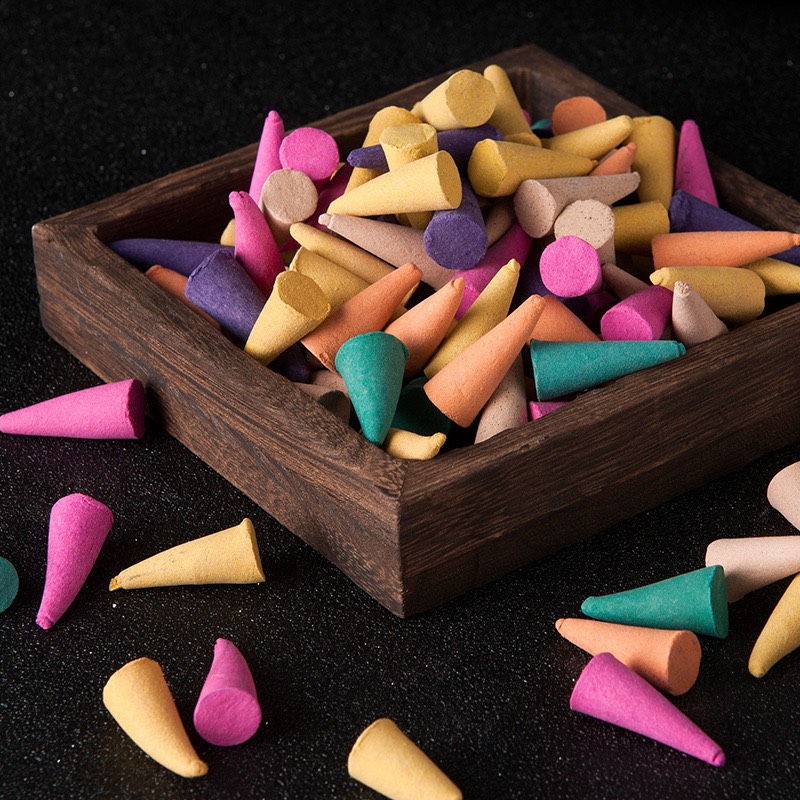 HỘP 50 NỤ NHANG TRẦM HƯƠNG- JL