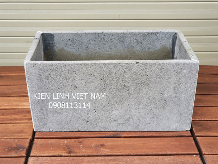 Chậu trồng cây, trồng hoa ban công sân vườn, hình chữ nhật dài 40cm bằng đá ong xám kiến bò độc đáo