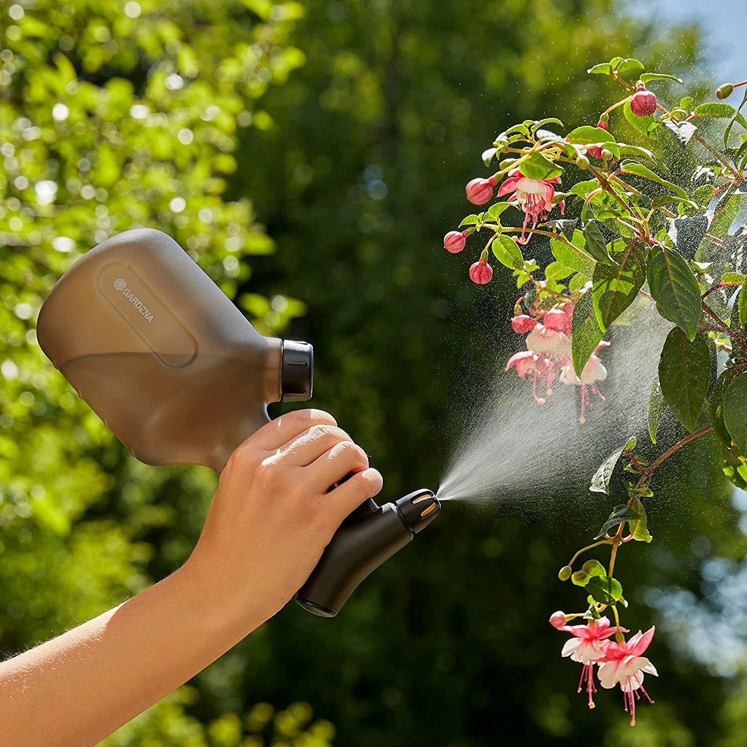 Bình tưới cây áp suất 1L