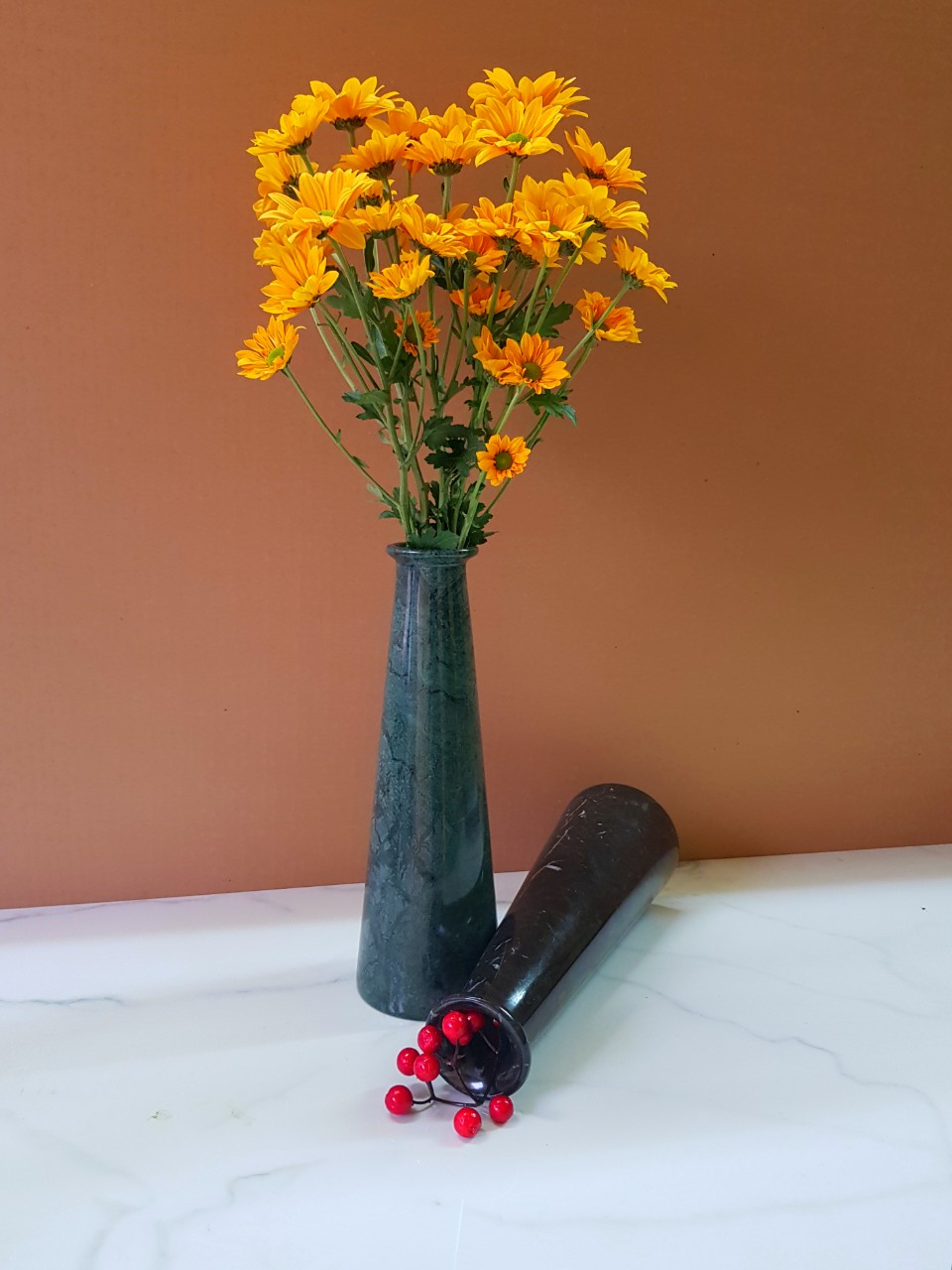 Bình hoa bằng đá tự nhiên BH29511 màu Xanh Ấn Độ độc đáo